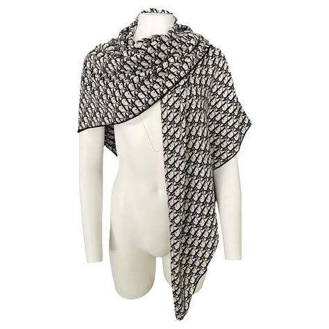 christian dior shawl